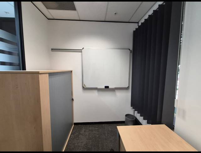 13M² OFFICE TO LET IN SANDTON CENTRAL